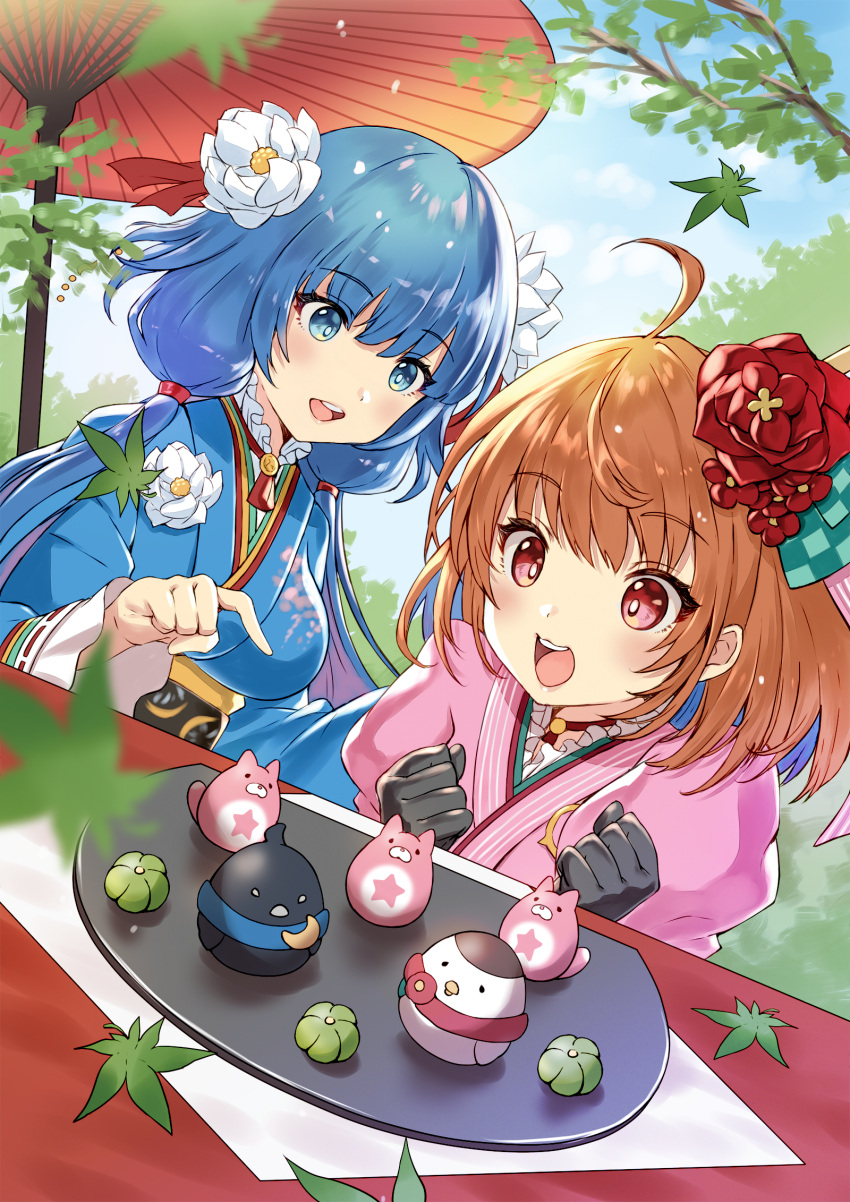 2girls ahoge bangs black_gloves blue_eyes blue_hair blush breasts choker day eyebrows_visible_through_hair eyes_visible_through_hair flower gloves hair_flower hair_ornament hands_up highres japanese_clothes kimono leaf long_hair looking_at_another looking_at_object medium_breasts multiple_girls oil-paper_umbrella open_mouth orange_hair outdoors pointing red_choker red_eyes red_flower rei_(kinokotype) setsuna_(shironeko_project) shironeko_project small_breasts towa_(shironeko_project) umbrella upper_teeth white_flower