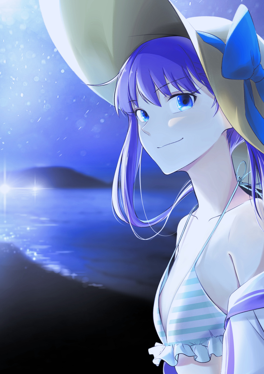 1girl absurdres alternate_costume bangs bare_shoulders beach bikini bikini_top blue_bow blue_eyes blue_hair blurry blurry_background bow closed_mouth coffeekite collarbone eyebrows_visible_through_hair fate/grand_order fate_(series) flat_chest from_side green_headwear hat highres looking_at_viewer looking_to_the_side medium_hair meltryllis smile solo sparkle striped striped_bikini swimsuit upper_body