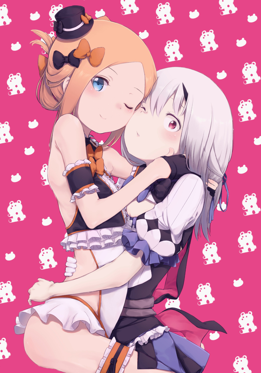 2girls abigail_williams_(fate) absurdres alternate_costume alternate_hairstyle bangs blonde_hair blue_eyes blush bow breasts daisi_gi fate/grand_order fate_(series) forehead hair_bow highres horns lavinia_whateley_(fate) long_hair multiple_bows multiple_girls parted_bangs short_sleeves sidelocks single_horn small_breasts smile violet_eyes white_hair