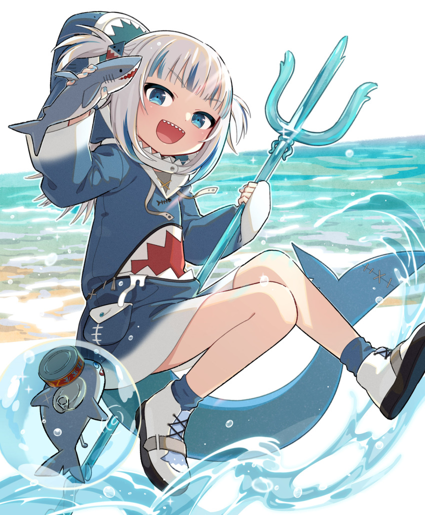 1girl :d animal_costume animal_hood bangs beach bloop_(gawr_gura) blue_eyes blue_hair blue_hoodie blunt_bangs eyebrows_visible_through_hair fish_tail full_body gawr_gura hair_ornament highres holding holding_weapon hololive hololive_english hood hoodie long_sleeves looking_at_viewer medium_hair multicolored_hair ocean open_mouth polearm shark_costume shark_girl shark_hair_ornament shark_hood shark_tail sharp_teeth shoes shore silver_hair sleeves_past_wrists smile sneakers solo streaked_hair tail teeth trident two_side_up uchako upper_teeth v-shaped_eyebrows virtual_youtuber weapon white_footwear wide_sleeves