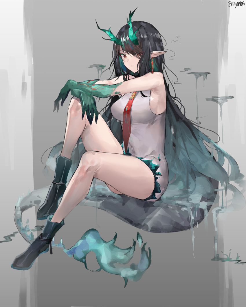 &gt;:) 1girl absurdres aqua_eyes arknights bare_legs bare_shoulders black_footwear black_hair boots breasts brown_eyes closed_mouth dragon_girl dragon_horns dragon_tail dress dusk_(arknights) earrings elbow_gloves eyes_visible_through_hair full_body gloves gradient_hair green_gloves grey_dress hair_over_one_eye hami_(wjdwlsdnr112) highres horns invisible_chair jewelry knee_boots medium_breasts multicolored_hair necktie pointy_ears red_neckwear short_dress sideboob sitting sleeveless sleeveless_dress smug solo tail twitter_username