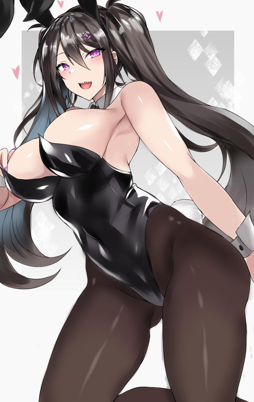 1girl animal_ears bare_shoulders black_hair black_leotard breasts covered_navel detached_collar farys_(afopahqfw) hair_between_eyes hair_ornament hairclip hand_on_own_chest highres large_breasts leotard long_hair looking_at_viewer nail_polish open_mouth original pantyhose pink_eyes playboy_bunny playboy_bunny_leotard rabbit_ears sharp_teeth teeth twintails upper_teeth wrist_cuffs yuuki_nanase