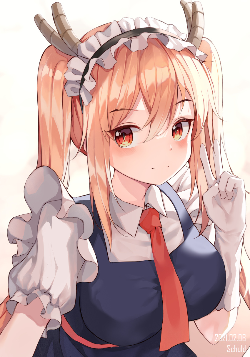 1girl absurdres arm_up bangs blonde_hair blue_dress breasts collared_shirt dragon_girl dragon_horns dress eyebrows_visible_through_hair gloves hair_between_eyes highres horns huge_filesize kobayashi-san_chi_no_maidragon large_breasts long_hair looking_at_viewer maid maid_headdress necktie red_eyes red_neckwear schuld shirt short_sleeves sidelocks simple_background slit_pupils smile solo tooru_(maidragon) twintails upper_body v white_background white_gloves white_shirt