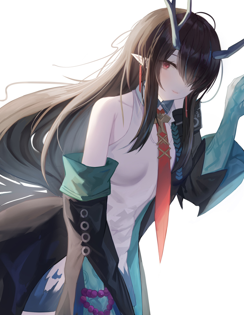 1girl absurdres arknights bangs bare_shoulders black_coat black_hair coat dress dusk_(arknights) hair_over_one_eye hand_up highres horns linz_(linzimmm) long_hair looking_at_viewer off_shoulder open_clothes open_coat pointy_ears red_eyes sidelocks simple_background sleeveless sleeveless_dress smile solo upper_body white_background white_dress