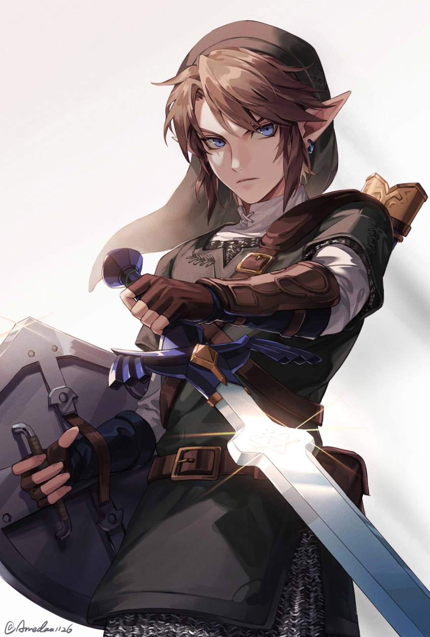 1boy bangs belt blue_eyes brown_belt brown_gloves brown_hair chainmail closed_mouth cowboy_shot earrings fingerless_gloves gloves green_headwear green_tunic hat highres holding holding_shield holding_sword holding_weapon hylian_shield jewelry link liyuchen1126 looking_at_viewer male_focus master_sword pointy_ears reverse_grip scabbard sheath shield shirt short_hair sidelocks simple_background solo sword the_legend_of_zelda the_legend_of_zelda:_twilight_princess tunic twitter_username vambraces weapon white_background white_shirt