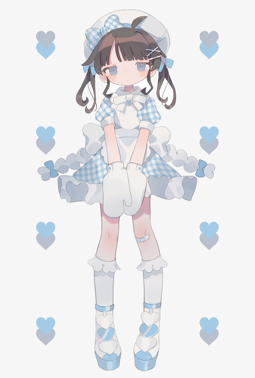 1girl :| ahoge apron bandaid bandaid_on_knee bangs beret blue_bow blue_dress blue_eyes blue_ribbon blue_theme blunt_bangs boots bow bowtie brown_hair closed_mouth collared_dress daizu_(melon-lemon) dress expressionless frilled_legwear frills full_body grey_background hair_ornament hair_ribbon hairclip hat hat_bow head_tilt heart heart_background highres kneehighs large_bow looking_at_viewer mittens muted_color no_nose original oven_mitts petticoat plaid plaid_bow plaid_dress puffy_short_sleeves puffy_sleeves ribbon short_dress short_sleeves sidelocks solo standing swept_bangs twintails v_arms waist_apron white_apron white_bow white_headwear white_legwear white_mittens white_neckwear x_hair_ornament