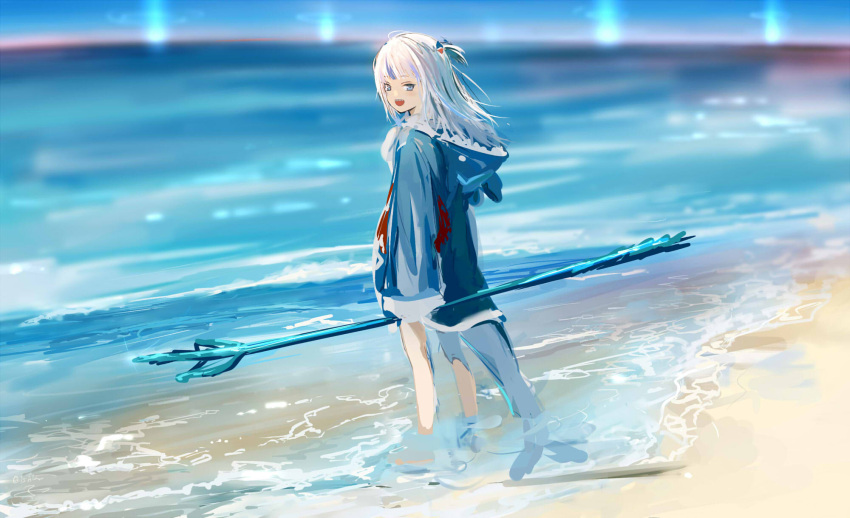 1girl animal_hood bare_legs barefoot beach blue_eyes blue_hair blue_hoodie fish_tail full_body gawr_gura hair_ornament highres holding holding_weapon hololive hololive_english hood hoodie isshiki_(ffmania7) long_hair long_sleeves looking_at_viewer multicolored_hair ocean open_mouth polearm shark_hair_ornament shark_hood shark_tail sharp_teeth short_twintails silver_hair sleeves_past_wrists smile solo standing streaked_hair tail teeth trident twintails two-tone_hair two_side_up virtual_youtuber wading weapon