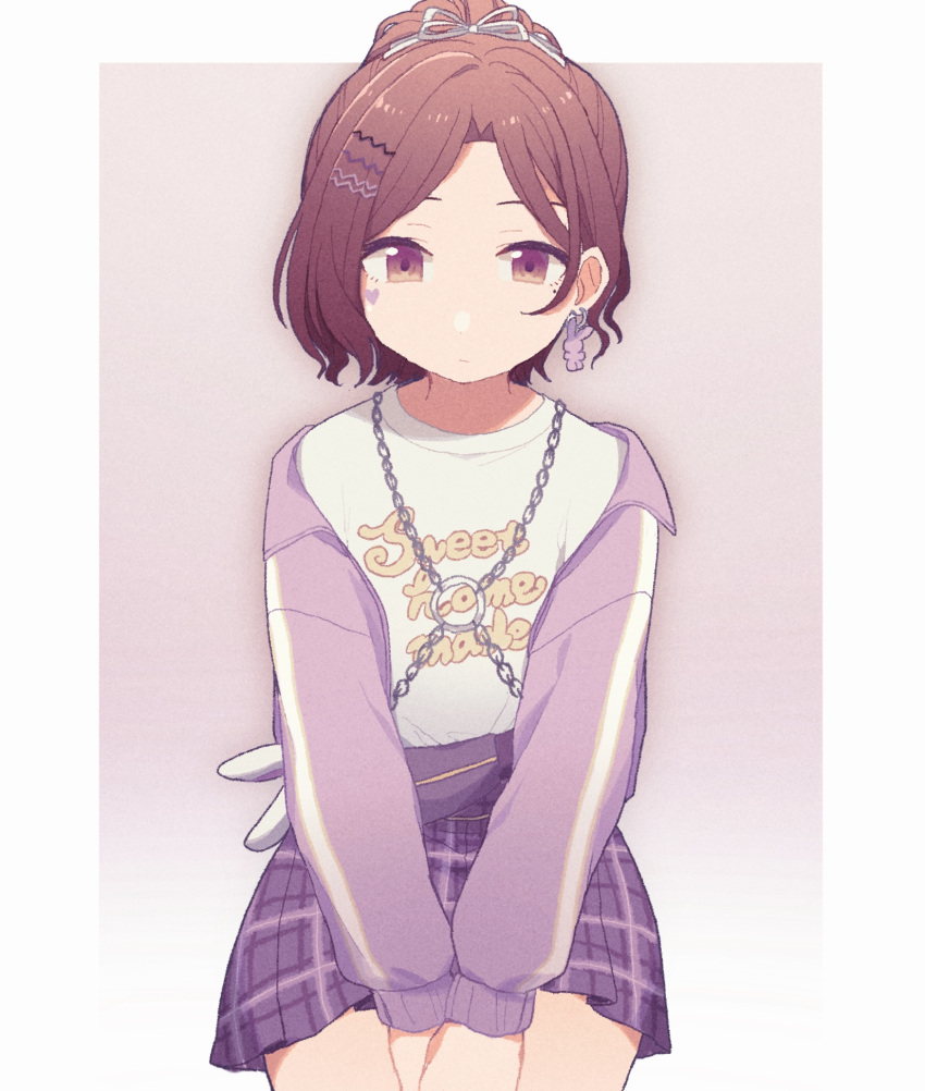 1girl bangs brown_background brown_eyes brown_hair chain closed_mouth clothes_writing english_text eyebrows_behind_hair hair_ornament hairclip highres higuchi_madoka idolmaster idolmaster_shiny_colors jacket long_sleeves looking_at_viewer nonaprev off_shoulder open_clothes open_jacket parted_bangs plaid plaid_skirt pleated_skirt ponytail purple_jacket purple_skirt shirt sitting skirt solo two-tone_background white_background white_shirt
