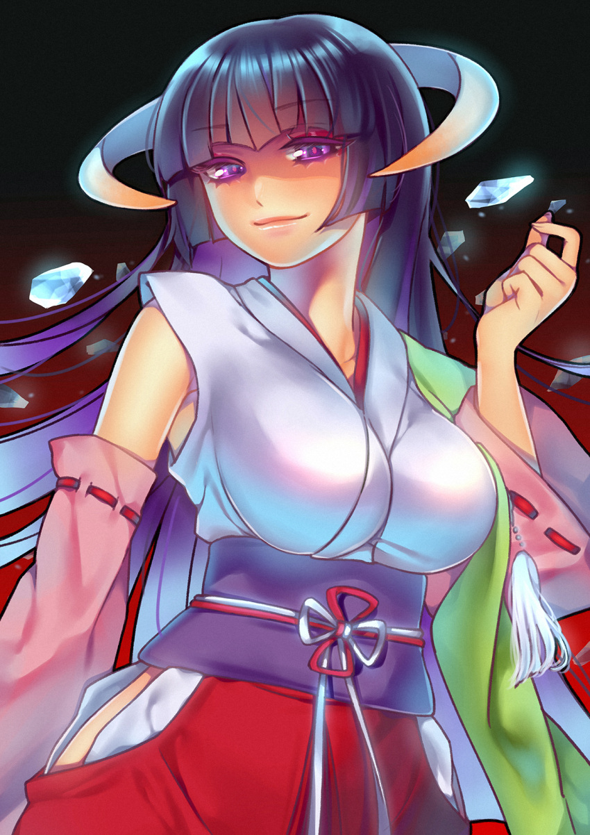 1girl bangs blunt_bangs breasts commentary detached_sleeves eyebrows_visible_through_hair featherine_augustus_aurora gradient gradient_background green_sash hakama hand_up highres higurashi_no_naku_koro_ni hime_cut hip_vent horns japanese_clothes kakera large_breasts light_smile long_hair long_sleeves looking_at_viewer miko obi obijime purple_hair rakkou red_background red_hakama red_pupils ribbon-trimmed_sleeves ribbon_trim sash solo spoilers tassel umineko_no_naku_koro_ni upper_body very_long_hair violet_eyes