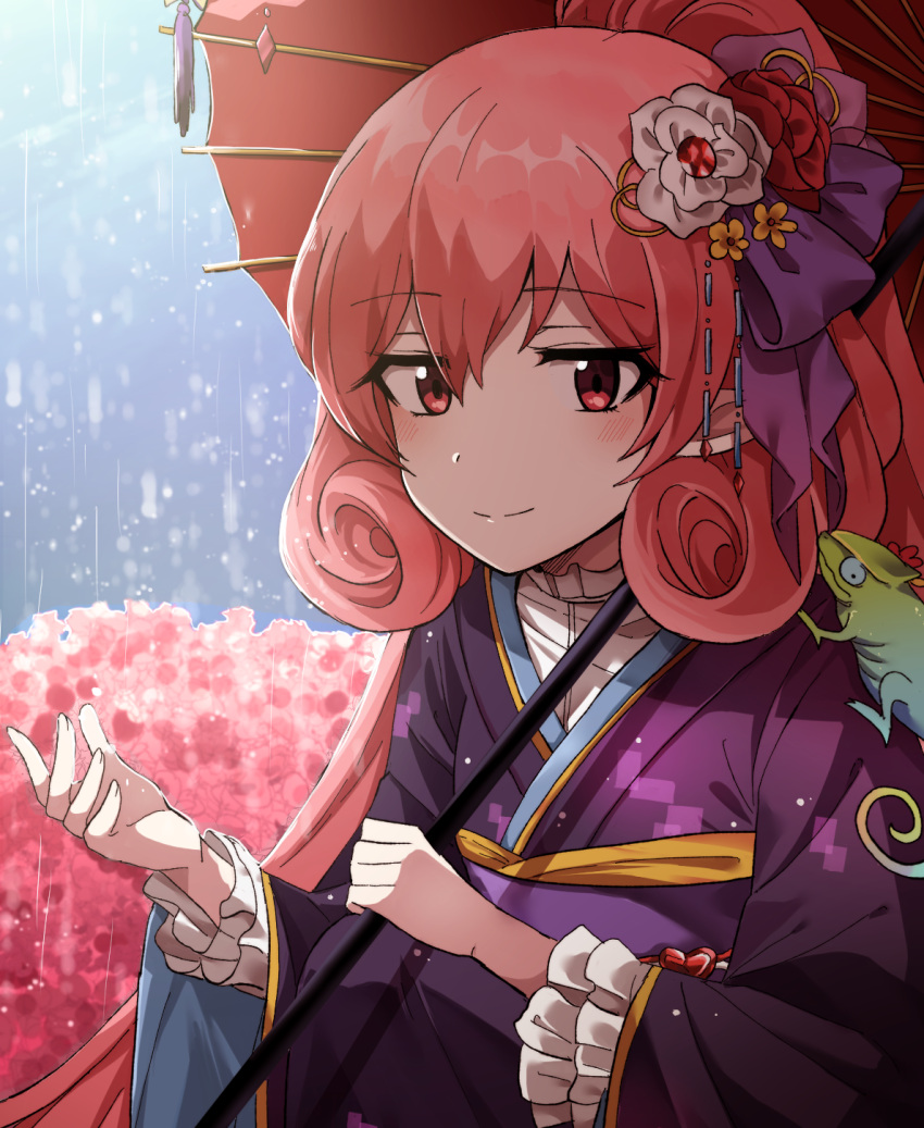 1girl bow chameleon flower hair_bow hair_flower hair_ornament highres holding holding_umbrella japanese_clothes kimono lix long_hair neneka_(princess_connect!) obi oil-paper_umbrella pink_hair pointy_ears ponytail princess_connect! princess_connect!_re:dive purple_bow purple_kimono rain red_flower sash smile solo squatting umbrella white_flower