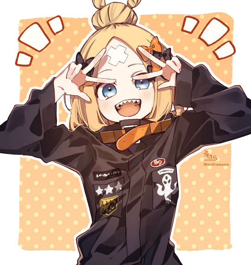 1girl :d abigail_williams_(fate) absurdres arms_up bangs black_bow black_jacket blonde_hair blue_eyes blush bow commentary crossed_bandaids double_v fate/grand_order fate_(series) hair_bow hair_bun heroic_spirit_traveling_outfit highres jacket long_hair long_sleeves looking_at_viewer notice_lines open_mouth orange_background orange_bow outline parted_bangs polka_dot polka_dot_background sharp_teeth signature sleeves_past_wrists smile sofra solo star_(symbol) symbol_commentary teeth twitter_username two-tone_background upper_body v white_background white_outline