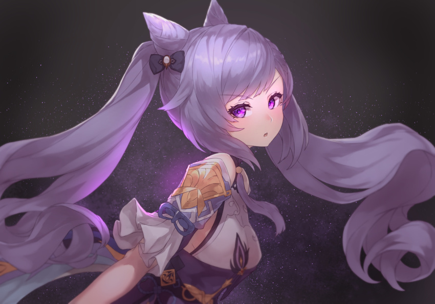 1girl angry bare_shoulders bow breasts detached_sleeves eyelashes frills from_side genshin_impact hair_bow hair_cones hair_ornament highres keqing_(genshin_impact) light_blush long_hair looking_at_viewer parted_lips purple_hair scowl short_sleeves small_breasts solo starry_background twintails upper_body v-shaped_eyebrows violet_eyes yu_mochi_(kamiinu)