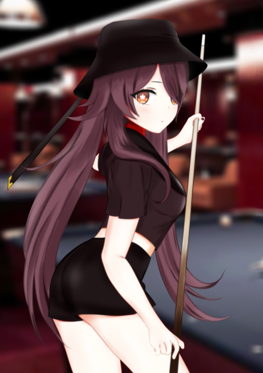 1girl absurdres adapted_costume alternate_costume arched_back ass black_headwear black_shorts blurry breasts brown_hair brown_shirt contrapposto cowboy_shot crop_top depth_of_field from_side genshin_impact hair_over_one_eye hat highres holding hu_tao long_hair looking_at_viewer looking_to_the_side midriff red_eyes shirt short_shorts short_sleeves shorts small_breasts solo standing star-shaped_pupils star_(symbol) sumleek symbol-shaped_pupils thighs twintails