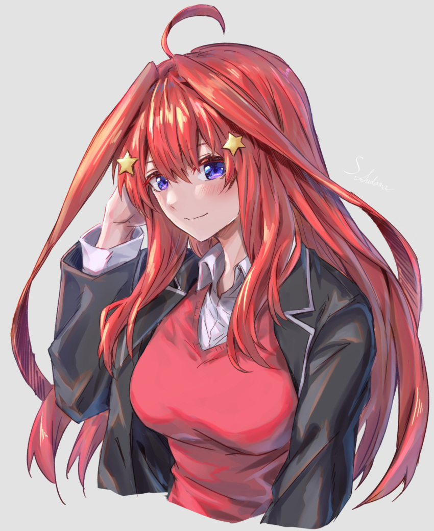 1girl ahoge artist_name bangs black_jacket blazer blush breasts closed_mouth collared_shirt commentary cropped_torso disconnected_mouth eyebrows_behind_hair go-toubun_no_hanayome grey_background hair_between_eyes hair_ornament hand_in_hair hand_up hatching_(texture) highres jacket large_breasts layered_sleeves long_hair long_sleeves looking_at_viewer nakano_itsuki open_clothes open_jacket red_sweater redhead sakazuki_sudama shirt sideways_glance signature simple_background smile solo star_(symbol) star_hair_ornament sweater upper_body v-neck violet_eyes white_shirt wing_collar