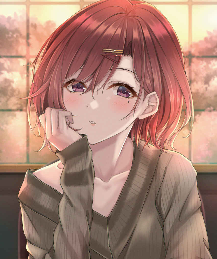 1girl arm_rest bangs beige_sweater blush collarbone hair_between_eyes hair_ornament hairclip highres higuchi_madoka idolmaster idolmaster_shiny_colors indoors long_sleeves looking_at_viewer mole mole_under_eye parted_lips red_eyes redhead ribbed_sleeves ribbed_sweater solo sweater tree triangle_hair_ornament twilight upper_body v-neck window yuzuyu_(hyui)