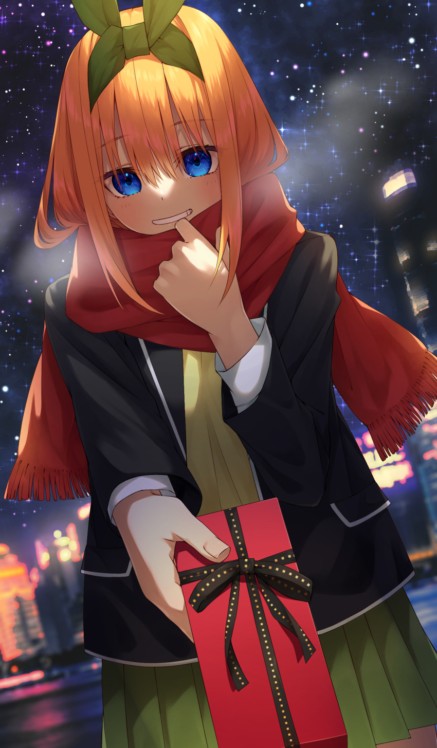 1girl bangs black_jacket blazer blue_eyes blurry blurry_background blush city commentary cowboy_shot eyebrows_visible_through_hair gift go-toubun_no_hanayome green_ribbon green_skirt grin hair_between_eyes hair_ribbon highres holding holding_gift incoming_gift jacket long_sleeves looking_at_viewer medium_hair nakano_yotsuba night night_sky open_blazer open_clothes open_jacket orange_hair outdoors pleated_skirt red_scarf ribbon scarf scarf_pull school_uniform sidelocks skirt sky smile solo standing star_(sky) starry_sky tamago_sando valentine visible_air