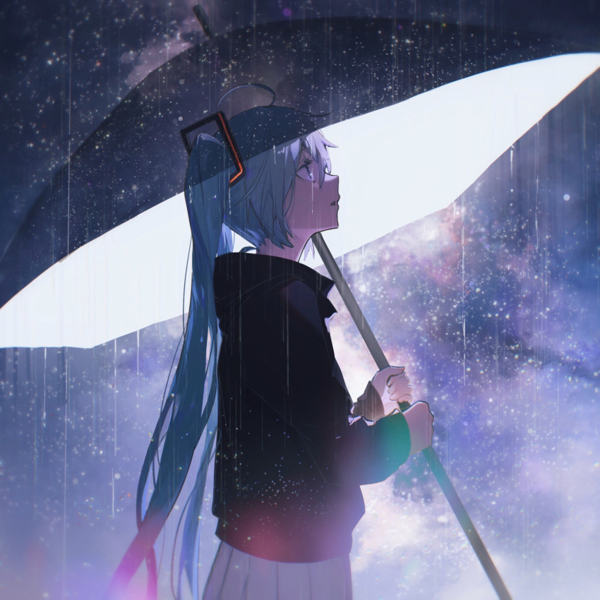 1girl black_hoodie blue_eyes blue_hair blurry blurry_background depth_of_field double_exposure expressionless eyelashes flat_chest from_side half-closed_eyes hatsune_miku highres holding holding_umbrella hood hood_down hoodie konya_karasu_kou light light_particles looking_afar looking_up nebula night night_sky parted_lips pleated_skirt profile rain shaded_face skirt sky solo star_(sky) starry_sky straight_hair transparent transparent_umbrella twintails umbrella upper_body vocaloid