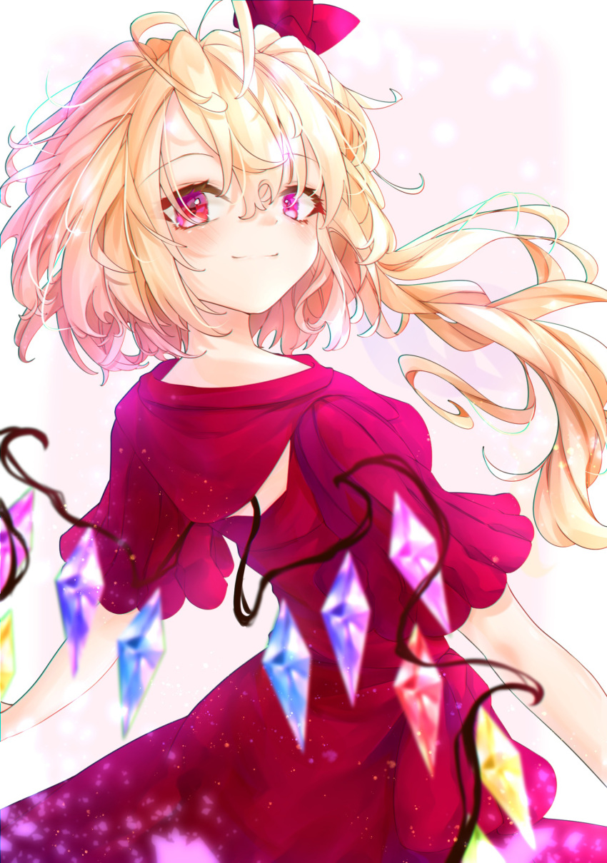 1girl absurdres alternate_costume antenna_hair bangs blonde_hair blurry blush bow calpis118 commentary_request cowboy_shot crystal depth_of_field dress eyebrows_visible_through_hair flandre_scarlet from_side hair_between_eyes hair_bow highres leaning_back light_particles looking_at_viewer looking_to_the_side no_hat no_headwear one_side_up pink_background red_bow red_dress red_eyes short_hair short_sleeves simple_background smile solo touhou wings