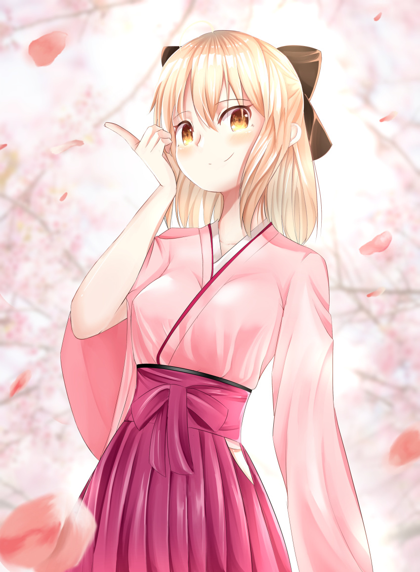 1girl absurdres black_bow blonde_hair blush bow cherry_blossoms fate/grand_order fate_(series) from_behind hair_between_eyes hair_bow hakama_skirt hand_in_hair highres hip_vent japanese_clothes kimono looking_at_viewer okita_souji_(fate) okita_souji_(fate)_(all) pink_kimono ribbon smile solo wide_sleeves yellow_eyes zero0ex