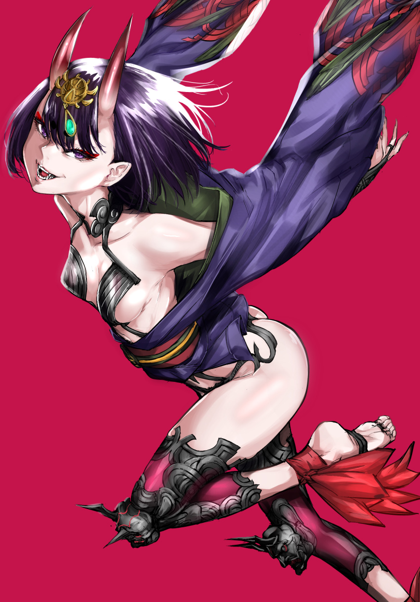 1girl anuttsuii ass bare_shoulders barefoot breasts eyeliner fate/grand_order fate_(series) hair_ornament highres horns japanese_clothes kimono looking_at_viewer makeup oni oni_horns pink_background purple_hair short_hair shuten_douji_(fate) simple_background slit_pupils solo violet_eyes