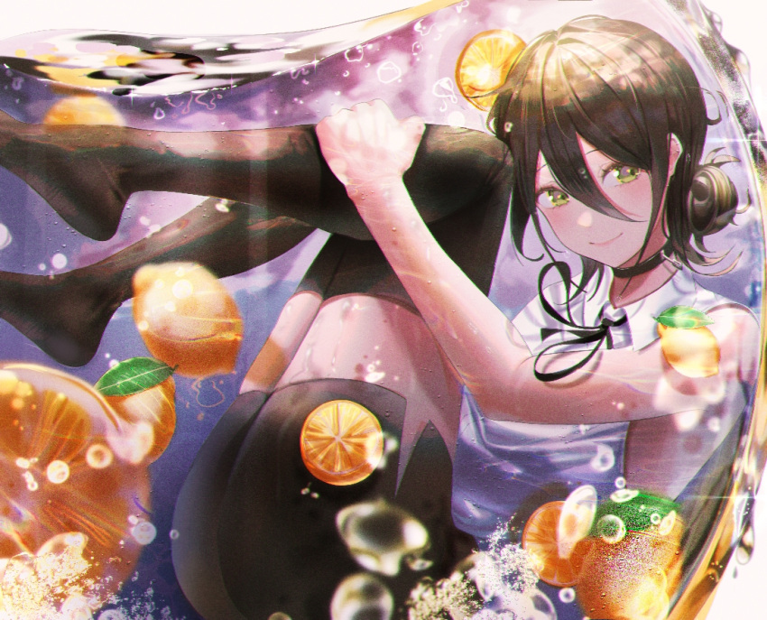 1girl black_choker black_hair black_legwear black_ribbon blush bubble chainsaw_man choker closed_mouth collared_shirt commentary cup food fruit full_body glass green_eyes hair_between_eyes hair_bun in_container in_cup isobe47 lemon lemon_slice looking_at_viewer neck_ribbon reze_(chainsaw_man) ribbon shirt short_hair short_shorts shorts side_slit sleeveless sleeveless_shirt smile solo submerged thigh-highs thighs tied_hair water white_shirt wing_collar zettai_ryouiki