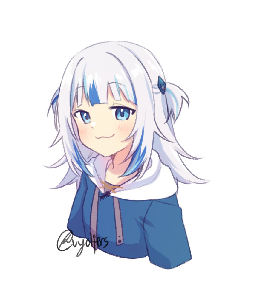 1girl :3 artist_name bangs blue_hair blue_hoodie eyebrows_visible_through_hair gawr_gura highres hololive hololive_english hood hoodie looking_at_viewer multicolored_hair silver_hair smile smug solo streaked_hair two_side_up upper_body virtual_youtuber vyolfers white_background