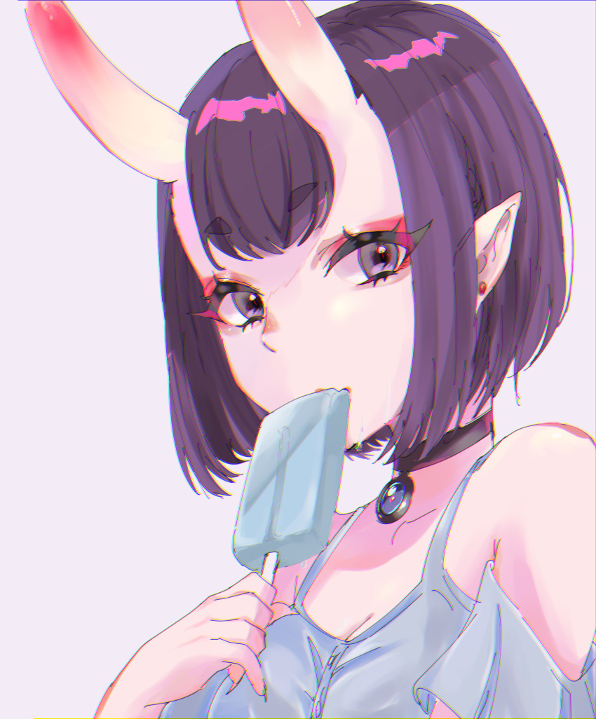 1girl bangs bare_shoulders bob_cut breasts choker collarbone eating eyeliner fate/grand_order fate_(series) food grey_camisole highres horns jewelry looking_at_viewer makeup oni oni_horns pendant pointy_ears popsicle purple_hair sasabe_opika short_hair shuten_douji_(fate) skin-covered_horns small_breasts violet_eyes