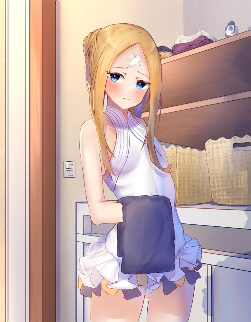1girl abigail_williams_(fate) abigail_williams_(swimsuit_foreigner)_(fate) bandaid bandaid_on_forehead bangs bare_shoulders black_bow blonde_hair blue_eyes blush bow breasts crossed_bandaids dress_swimsuit fate/grand_order fate_(series) forehead hair_bun highres long_hair looking_at_viewer mashiropp multiple_bows orange_bow parted_bangs shelf sidelocks small_breasts swimsuit thighs towel white_swimsuit