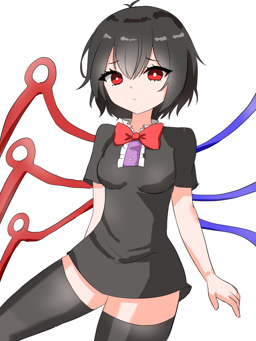 1girl ahoge asymmetrical_wings bangs black_dress black_hair black_legwear blue_wings bow bowtie bright_pupils closed_mouth cowboy_shot dress eyebrows_visible_through_hair hair_between_eyes highres houjuu_nue kiui_(dagk8254) red_bow red_neckwear red_wings short_hair short_sleeves simple_background solo standing thigh-highs touhou white_background white_pupils wings