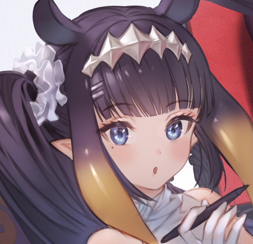 1girl alternate_costume animal_ears asymmetrical_hair bangs blue_eyes blunt_bangs blush dress extra_ears eyebrows_visible_through_hair eyelashes face gloves gradient_hair grey_background hair_ornament hairclip highres hololive hololive_english long_hair looking_at_viewer makai_no_juumin mole mole_under_eye multicolored_hair ninomae_ina'nis open_mouth orange_hair pointy_ears purple_hair scrunchie side_ponytail simple_background solo straight_hair stylus tentacle_hair tentacles tiara virtual_youtuber white_dress white_gloves