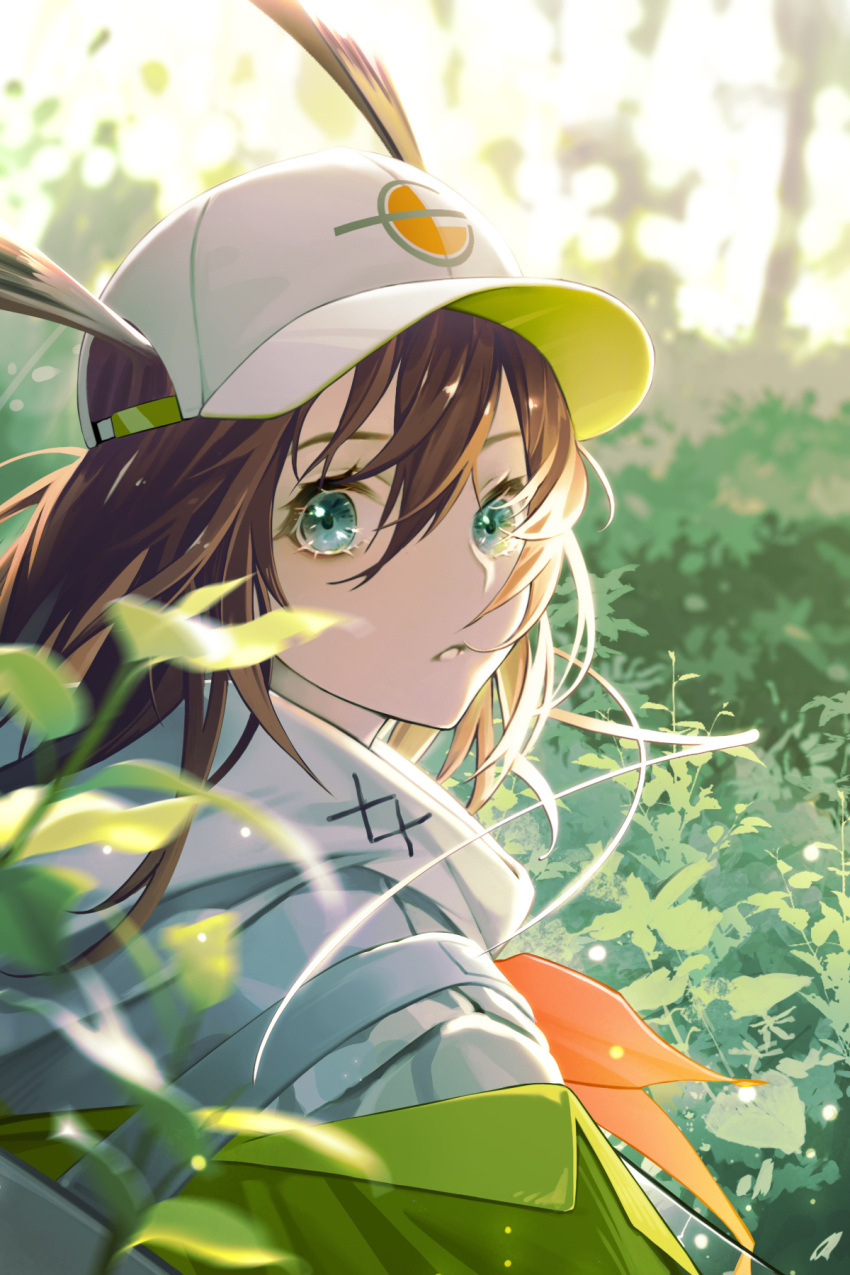 1girl amiya_(arknights) animal_ears aqua_eyes arknights backlighting bangs baseball_cap brown_hair bush coat commentary day english_commentary from_behind hair_between_eyes hat highres hood hood_down hooded_coat long_sleeves looking_at_viewer looking_back official_alternate_costume outdoors parted_lips rabbit_ears solo sunlight upper_body white_coat white_headwear zhuang_yao