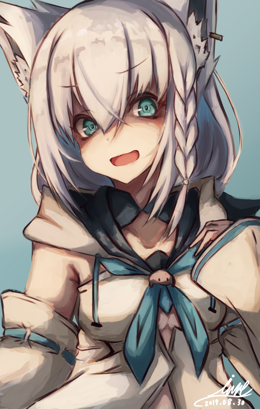 1girl absurdres ahoge animal_ear_fluff animal_ears aqua_eyes bangs blue_background blue_neckwear braid collarbone dated detached_sleeves evil_smile fox_ears hair_between_eyes highres hololive hood hoodie inre_kemomimi long_hair looking_at_viewer neckerchief shaded_face shirakami_fubuki side_braid signature silver_hair simple_background smile solo upper_body virtual_youtuber white_hair white_hoodie white_sleeves