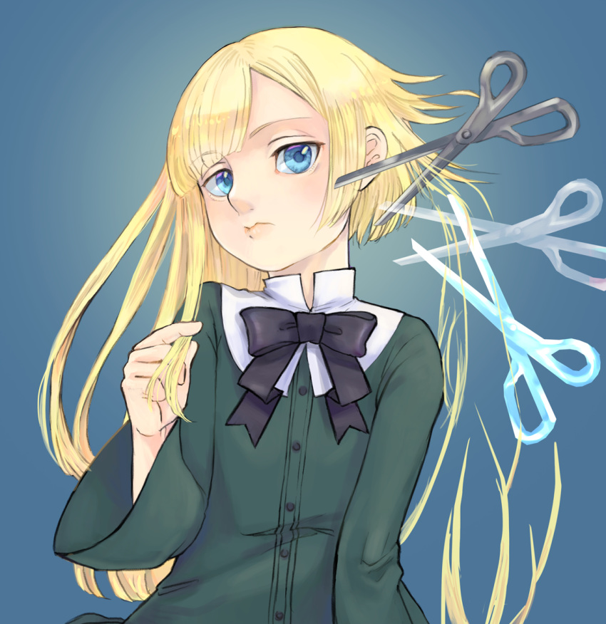 1girl bangs black_bow black_neckwear blonde_hair blue_background blue_eyes blunt_bangs bow bowtie buttons closed_mouth commentary_request cutting_hair dress eyebrows_visible_through_hair fate_(series) gradient gradient_background green_dress hand_up highres long_hair long_sleeves looking_at_viewer lord_el-melloi_ii_case_files reines_el-melloi_archisorte satou_usuzuku scissors short_hair solo upper_body