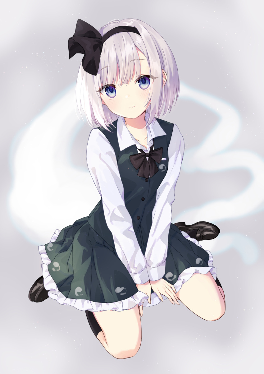 1girl bangs black_bow black_hairband black_legwear black_neckwear black_ribbon bow bowtie breasts closed_mouth collarbone eyebrows_visible_through_hair full_body green_skirt green_vest grey_background hair_ribbon hairband highres hitodama hitodama_print kneehighs konpaku_youmu konpaku_youmu_(ghost) light_blush long_sleeves looking_at_viewer petticoat purin_jiisan ribbon short_hair silver_hair simple_background sitting skirt small_breasts smile solo touhou v_arms vest wariza wing_collar