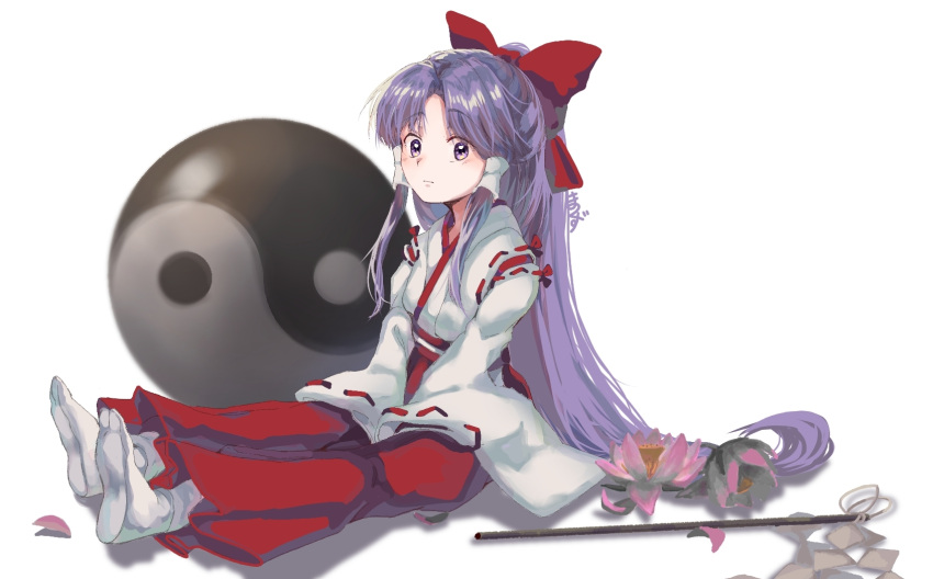 1girl bangs blush bow closed_mouth commentary_request eyebrows_visible_through_hair flower full_body gohei hair_bow hair_tubes hakama hakurei_reimu hakurei_reimu_(pc-98) highres japanese_clothes long_hair looking_at_viewer lotus matsukuzu miko orb parted_bangs ponytail purple_hair raised_eyebrows red_bow red_hakama simple_background sitting solo touhou touhou_(pc-98) very_long_hair violet_eyes white_background white_legwear wide-eyed yin_yang yin_yang_orb