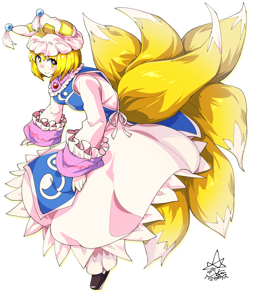 1girl animal_ears bangs black_footwear blonde_hair closed_mouth commentary_request dress eyebrows_visible_through_hair fox_ears fox_tail frilled_sleeves frills from_side full_body hat highres leaning_forward long_sleeves looking_at_viewer multiple_tails partial_commentary pillow_hat short_hair signature simple_background smile solo standing tabard tail touhou umigarasu_(kitsune1963) white_background white_dress white_headwear yakumo_ran yellow_eyes