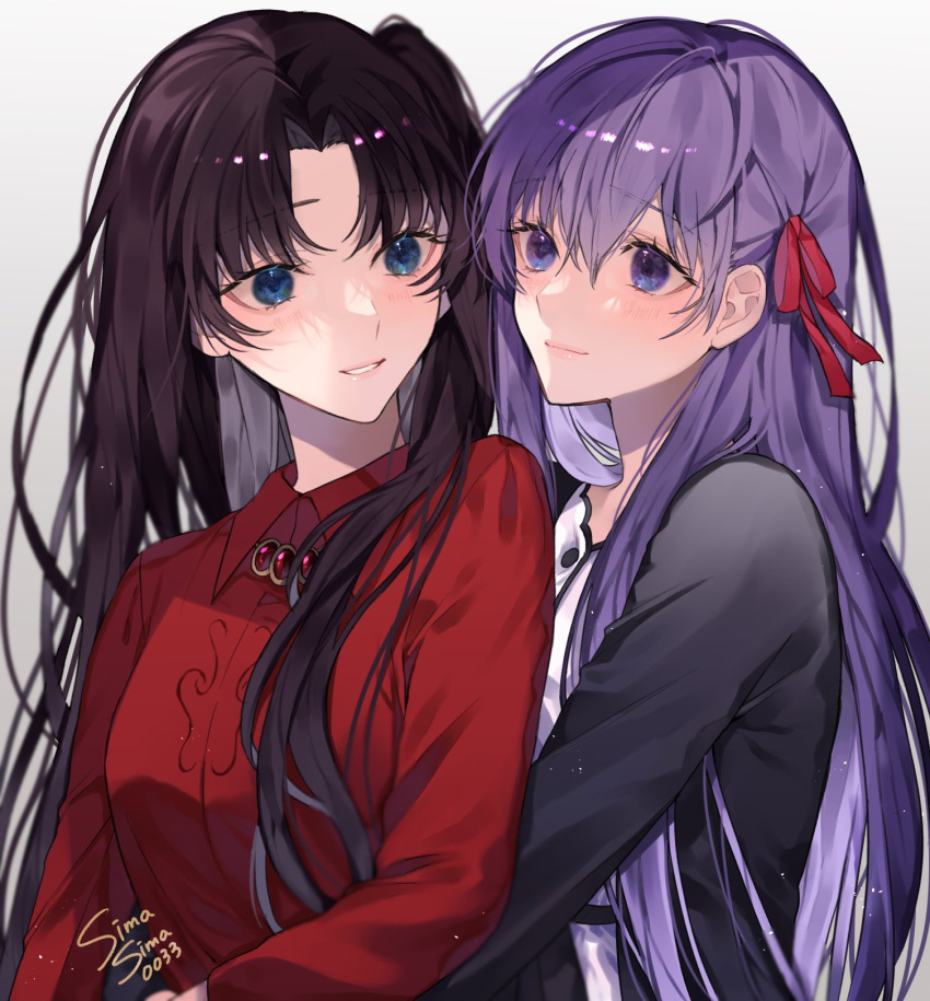 2girls artist_name bangs black_hair black_jacket blue_eyes collared_shirt commentary_request eyebrows_visible_through_hair fate/stay_night fate_(series) hair_ribbon highres hug hug_from_behind jacket jewelry long_hair long_sleeves looking_at_another matou_sakura multiple_girls necklace parted_bangs parted_lips pendant purple_hair red_ribbon red_shirt ribbon shimatori_(sanyyyy) shirt simple_background smile tohsaka_rin upper_body violet_eyes white_background white_shirt
