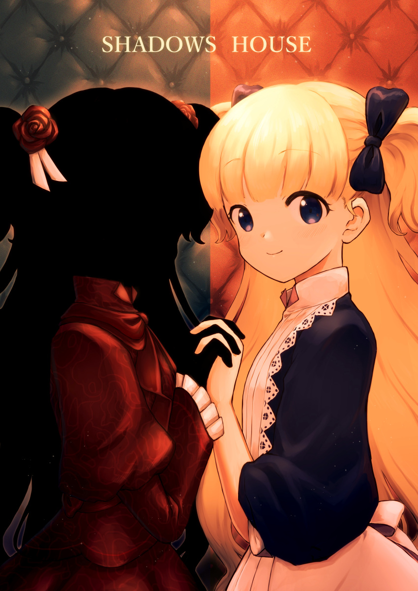 2girls absurdres black_dress blonde_hair blue_bow blue_eyes bow commentary_request dress emilyko flower hair_bow hair_flower hair_ornament highres interlocked_fingers juliet_sleeves kate_(shadows_house) long_hair long_sleeves looking_at_viewer multiple_girls onimaru_gonpei puffy_sleeves red_dress shadows_house smile two_side_up upper_body