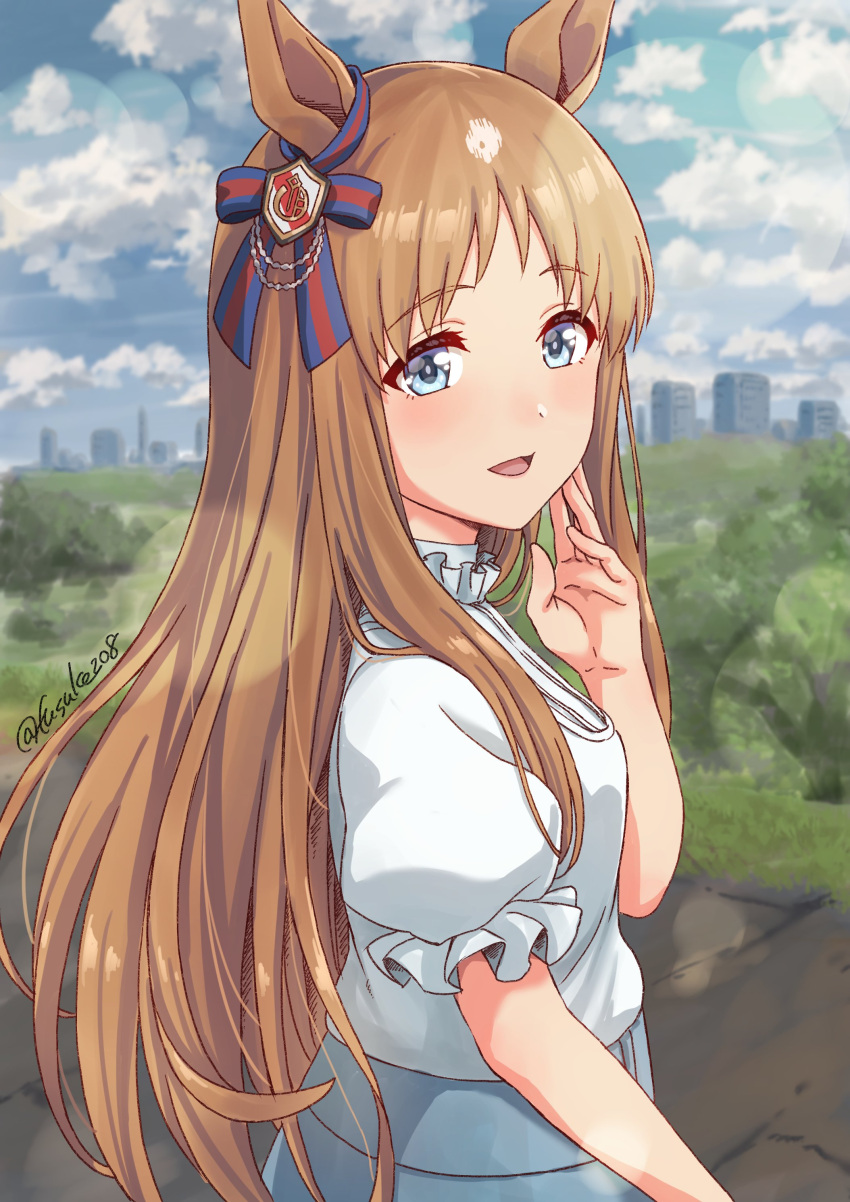 1girl absurdres animal_ears blue_eyes brown_hair casual commentary_request ear_ribbon fuusuke_(fusuke208) grass_wonder_(umamusume) highres horse_ears horse_girl long_hair looking_at_viewer looking_back outdoors puffy_short_sleeves puffy_sleeves shirt short_sleeves solo umamusume upper_body white_shirt