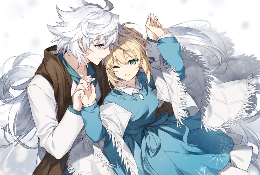 1boy 1girl ahoge artoria_pendragon_(all) blonde_hair blue_dress brown_scarf commentary_request dress fate/grand_order fate/stay_night fate_(series) green_eyes grey_hair hands_up holding_hands kamiowl merlin_(fate) one_eye_closed saber scarf shawl shirt smile teeth violet_eyes white_background white_hair white_shawl white_shirt