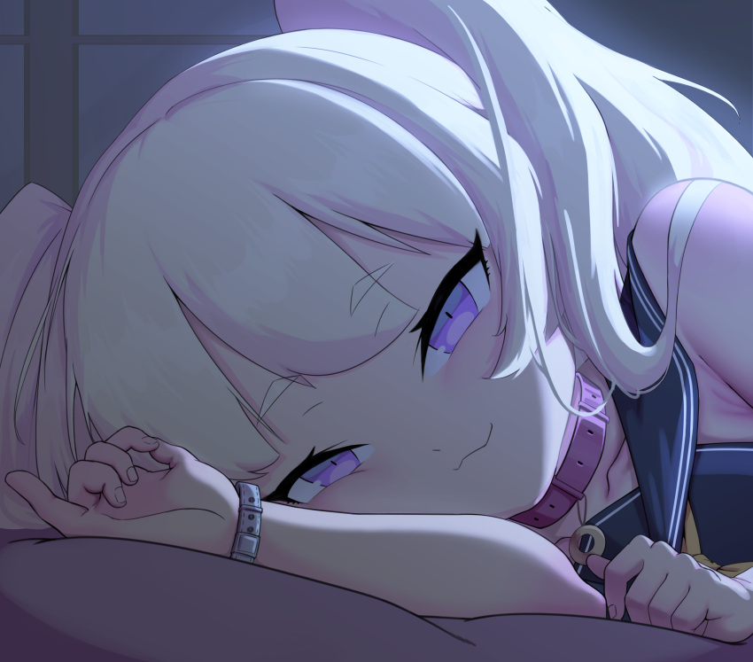 1girl :3 absurdres azur_lane bache_(azur_lane) bangs bed_sheet blurry bracelet collar collarbone commentary_request depth_of_field eyebrows_visible_through_hair eyes_visible_through_hair fenrir_(1121468952) from_side half-closed_eyes highres jewelry light_brown_hair long_hair looking_at_viewer looking_to_the_side lying on_bed on_side pinky_out sailor_collar sidelocks smile solo thick_eyebrows twintails violet_eyes window