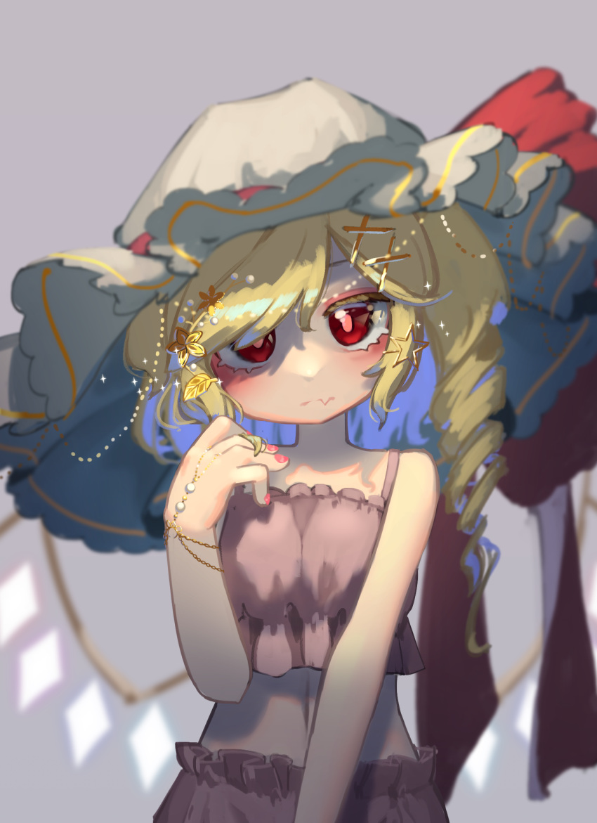 1girl bangs bare_shoulders blonde_hair blurry blush breasts bright_pupils closed_mouth crystal depth_of_field drill_hair expressionless eyebrows_behind_hair fang flandre_scarlet grey_background hair_ornament hand_up hat highres jewelry looking_at_viewer midriff mob_cap nail_polish navel one_side_up pink_nails red_eyes short_hair simple_background skin_fang small_breasts solo star_(symbol) star_hair_ornament swept_bangs touhou upper_body wings x_hair_ornament zakozako_y