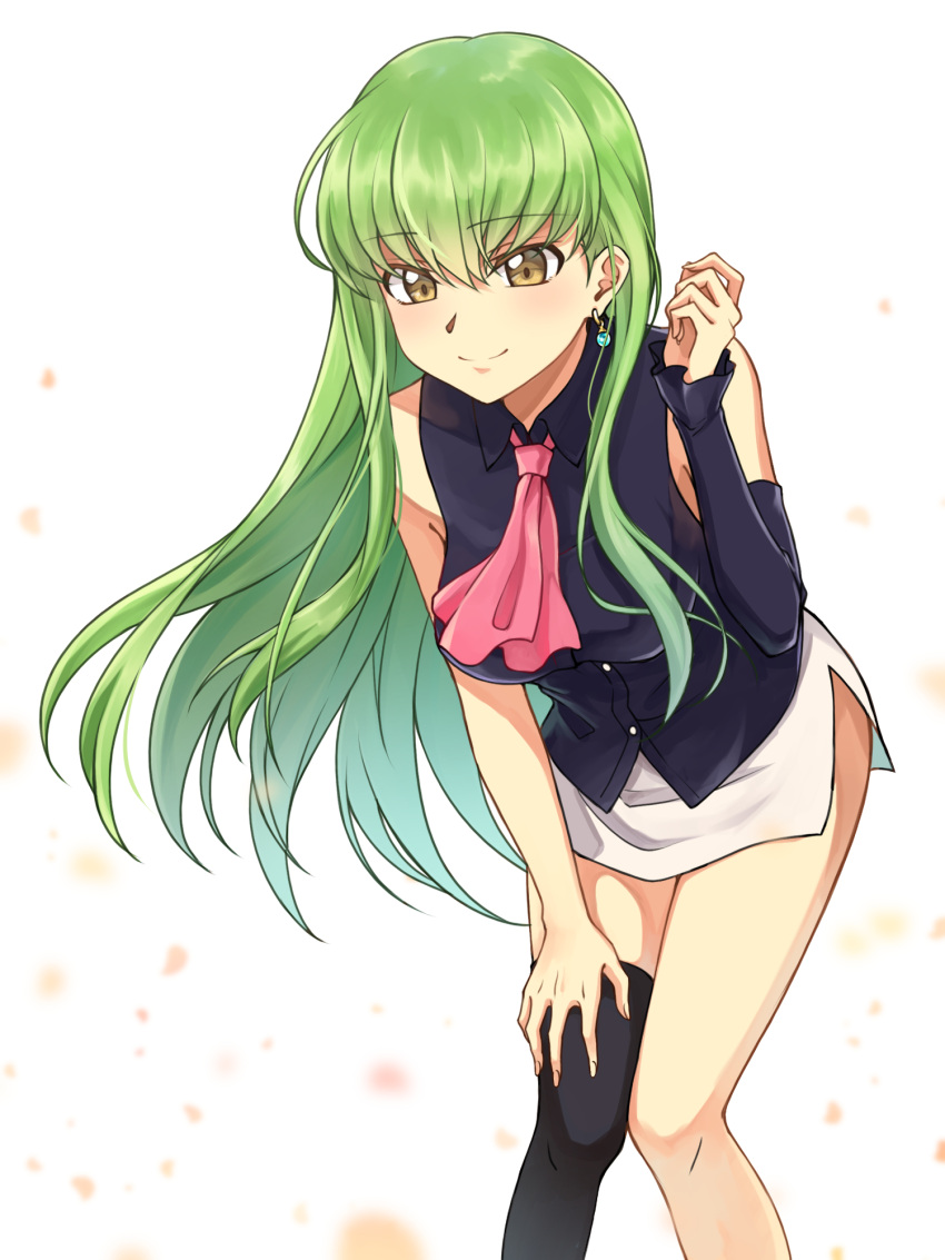 1girl c.c. code_geass detached_sleeves earrings eyebrows_visible_through_hair green_hair highres jewelry long_hair setu_kurokawa single_detached_sleeve single_thighhigh sleeveless smile solo thigh-highs white_background yellow_eyes