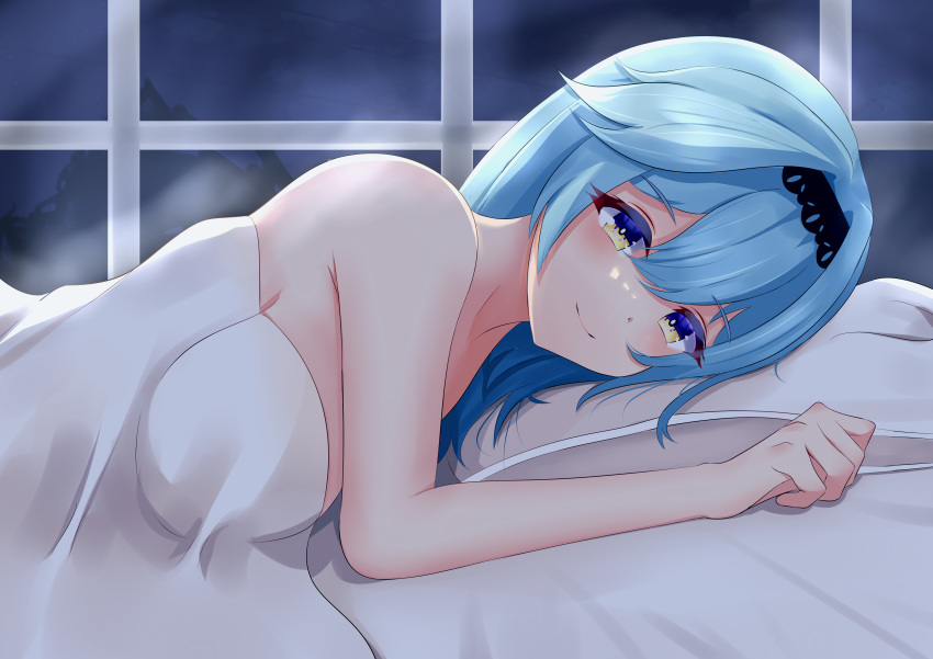 1girl absurdres bangs bare_arms bare_shoulders bed bed_sheet breasts eula_(genshin_impact) genshin_impact half-closed_eyes highres karu_(karusenpai) looking_at_viewer medium_breasts medium_hair night nude on_bed pillow seductive_smile smile solo window yellow_eyes