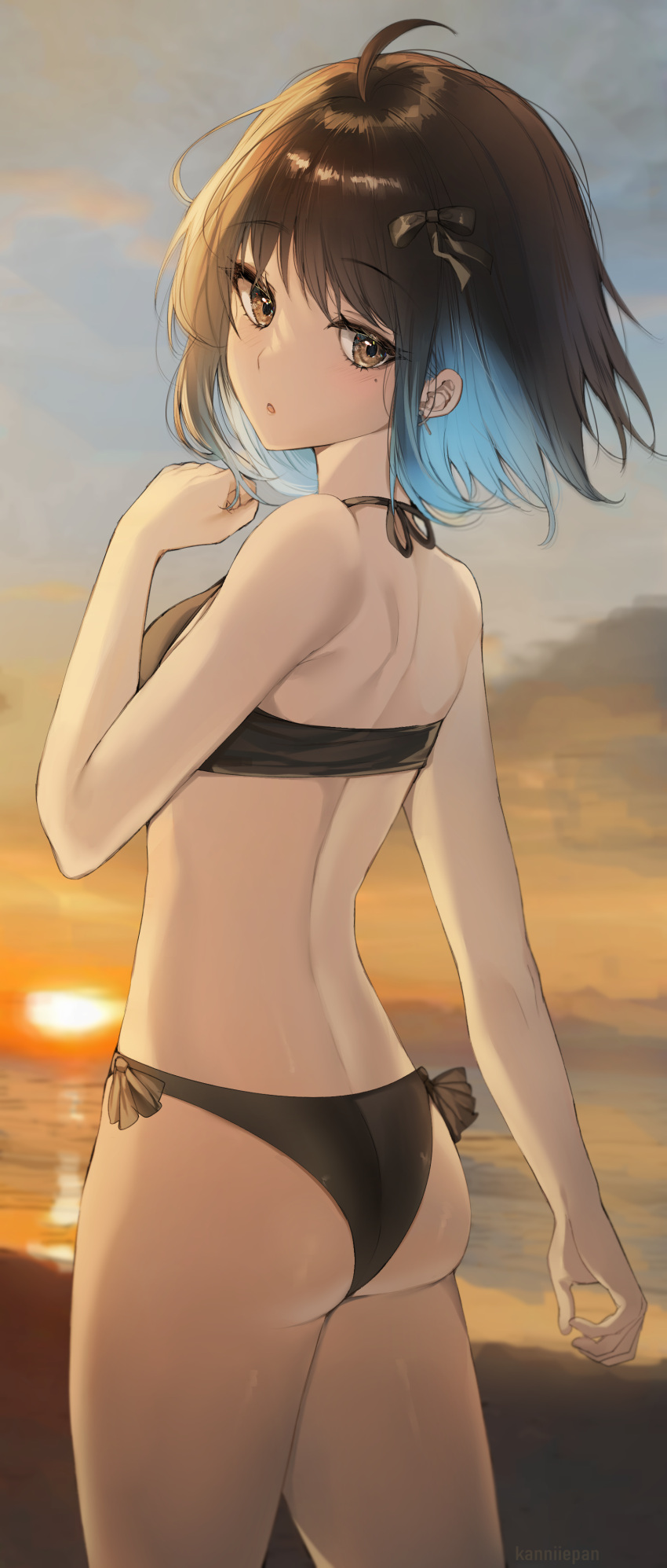 1girl absurdres ahoge ass back bare_arms bare_shoulders beach bikini black_bikini black_hair blue_hair breasts brown_eyes cowboy_shot dusk from_behind halter_top halterneck hand_up highres kanniiepan looking_back medium_breasts multicolored_hair original outdoors parted_lips short_hair shoulder_blades side-tie_bikini sidelocks solo standing sunlight swimsuit thighs two-tone_hair water