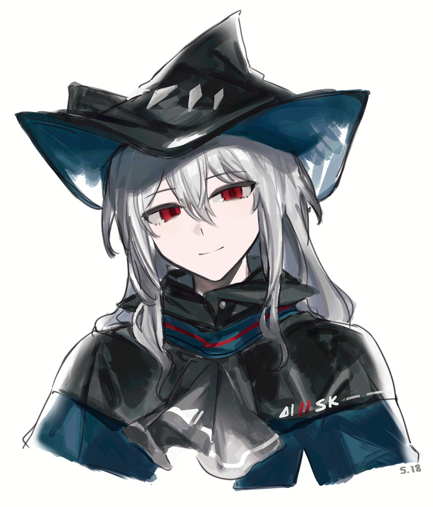 1girl arknights ascot black_capelet black_headwear black_neckwear blush capelet chibi closed_mouth cropped_torso dated eyebrows_visible_through_hair grey_shirt hair_between_eyes hat head_tilt highres iwis long_hair looking_at_viewer red_eyes shirt silver_hair simple_background skadi_(arknights) smile solo upper_body white_background