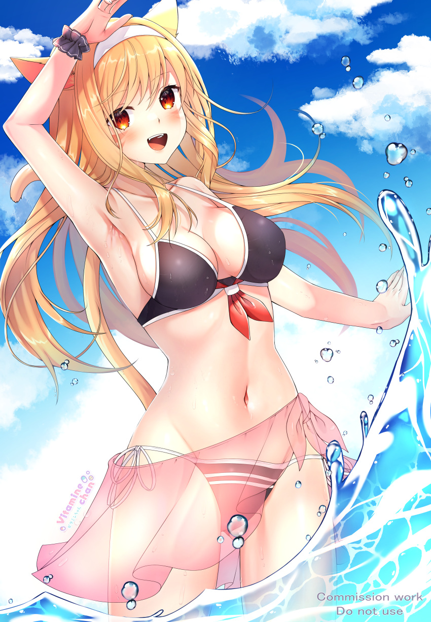 1girl :d absurdres animal_ears arm_up armpits artist_name bangs bare_shoulders bikini black_bikini blonde_hair blue_sky breasts cat_ears commission eyebrows_visible_through_hair final_fantasy final_fantasy_xiv groin headband highres huge_filesize in_water large_breasts long_hair miqo'te navel open_mouth outdoors pink_sarong red_eyes sarong scrunchie sidelocks sky smile splashing stomach summer swimsuit upper_teeth vitaminechan wrist_scrunchie