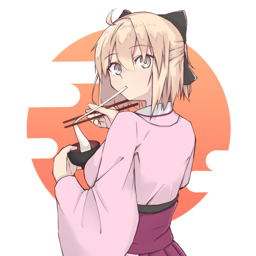 1girl ahoge asashin_(asn) bangs blonde_hair bow bowl chopsticks closed_mouth eating egasumi eyebrows_visible_through_hair fate/grand_order fate_(series) food grey_eyes hair_between_eyes hair_bow hakama highres holding holding_bowl holding_chopsticks japanese_clothes kimono long_sleeves looking_at_viewer looking_back medium_hair obi okita_souji_(fate) okita_souji_(fate)_(all) sash sidelocks solo standing upper_body white_kimono wide_sleeves