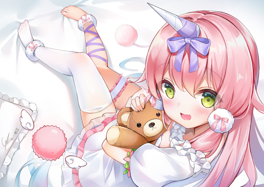1girl barefoot character_request copyright_request dress from_behind garters ginn_(hzh770121) green_eyes horn_ornament horn_ribbon horns hug leg_ribbon long_hair looking_back object_hug open_mouth pillow pink_hair ribbon single_horn single_thighhigh smile solo stuffed_animal stuffed_toy teddy_bear thigh-highs virtual_youtuber white_dress white_legwear