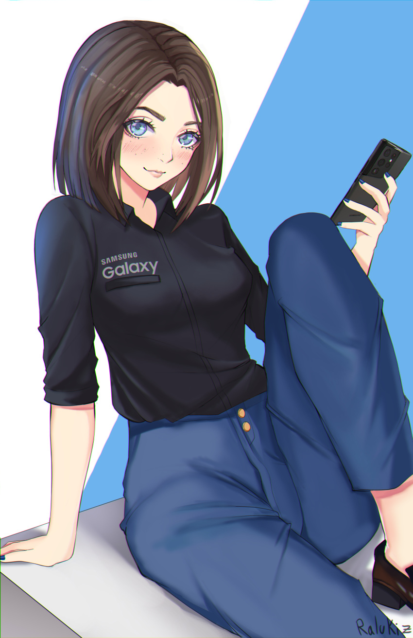 1girl absurdres black_shirt blue_eyes blue_pants bob_cut breasts brown_hair cellphone cube highres holding holding_phone looking_at_viewer pants phone ralukiz samsung samsung_sam shirt simple_background sitting sitting_on_object small_breasts smartphone smile